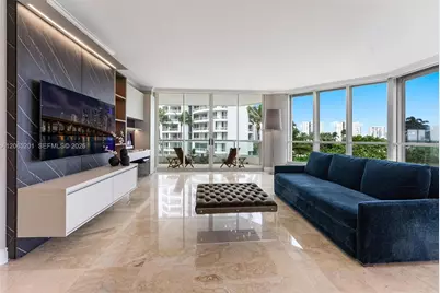 21150 Point Pl #702, Aventura, FL 33180 - Photo 7