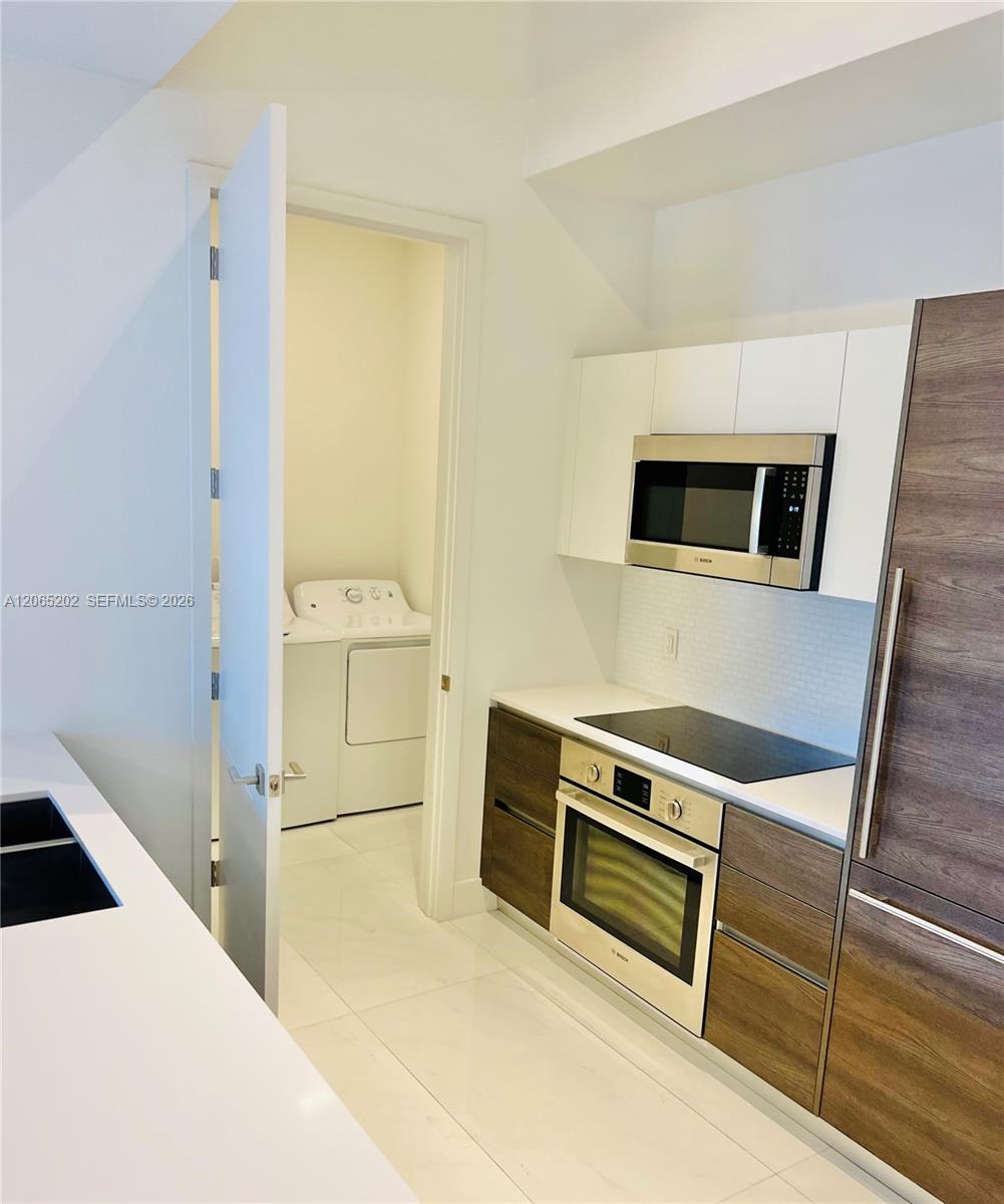 301 Altara Ave #210 - 301 Altara Ave #210, Coral Gables, FL 33146 Luxury Property | Jose Angel Pina