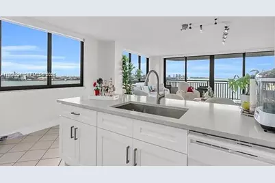 540 Brickell Key Dr #832, Miami, FL 33131 - Photo 3