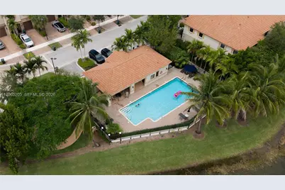 6943 Halton Park Ln, Coconut Creek, FL 33073 - Photo 3