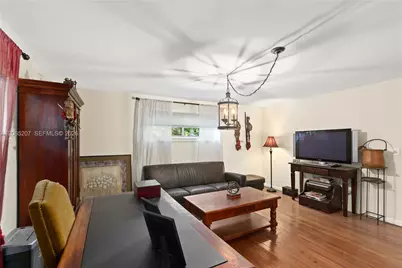 6315 Maynada St, Coral Gables, FL 33146 - Photo 7