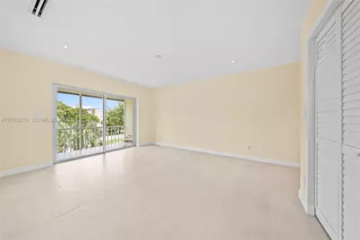 1400 NE 191st St #305, Miami, FL 33179 - Photo 9