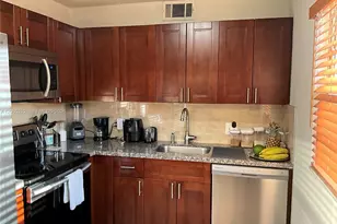 150 SW 134th Way, Pembroke Pines, FL 33027 - Photo 5