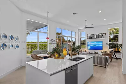 4015 Crossbill Ln, Weston, FL 33331 - Photo 11