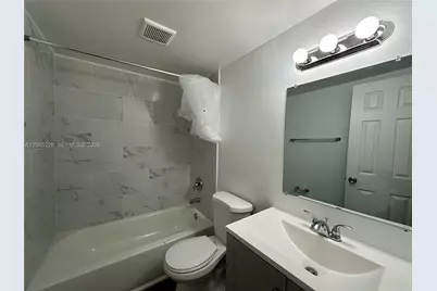 3660 NE 11th Ave #4, Oakland Park, FL 33334 - Photo 11