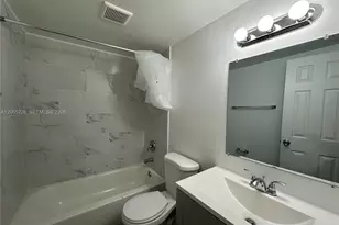 3660 NE 11th Ave, Oakland Park, FL 33334 - Photo 11