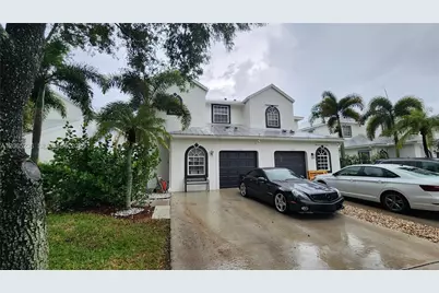 10702 Pelican Dr, Wellington, FL 33414 - Photo 3