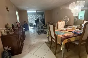 9001 Sunrise Lakes Blvd, Sunrise, FL 33322 - Photo 7