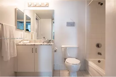1200 Brickell Bay Dr #3821, Miami, FL 33131 - Photo 15
