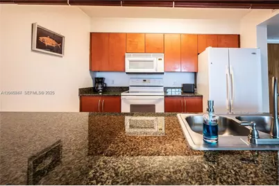 1200 Brickell Bay Dr #3821, Miami, FL 33131 - Photo 19
