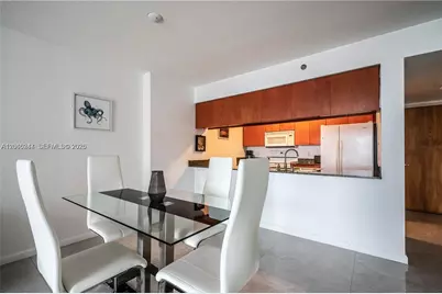 1200 Brickell Bay Dr #3821, Miami, FL 33131 - Photo 11