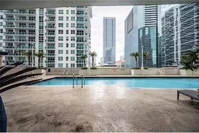 1200 Brickell Bay Dr #3821, Miami, FL 33131 - Photo 9