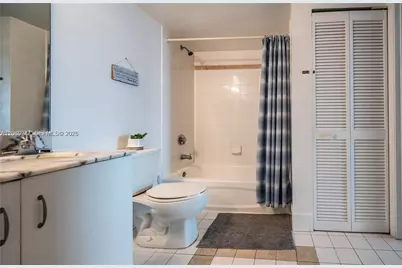1200 Brickell Bay Dr #3821, Miami, FL 33131 - Photo 17