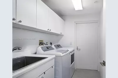 21050 Point Pl #1006, Aventura, FL 33180 - Photo 39
