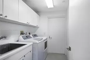 21050 Point Pl, Aventura, FL 33180 - Photo 39
