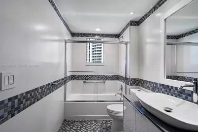 21050 Point Pl #1006, Aventura, FL 33180 - Photo 27