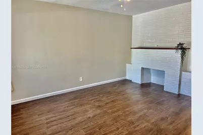 20 SE 13th Ter, Dania Beach, FL 33004 - Photo 21