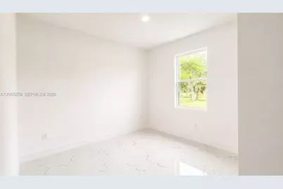 3052 S Beechwood Cir, Labelle, FL 33935 - Photo 3