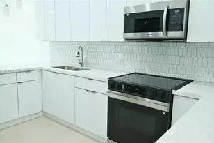 5661 W 21st Ave, Hialeah, FL 33016 - Photo 3