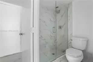 18051 Biscayne Blvd, Aventura, FL 33160 - Photo 17