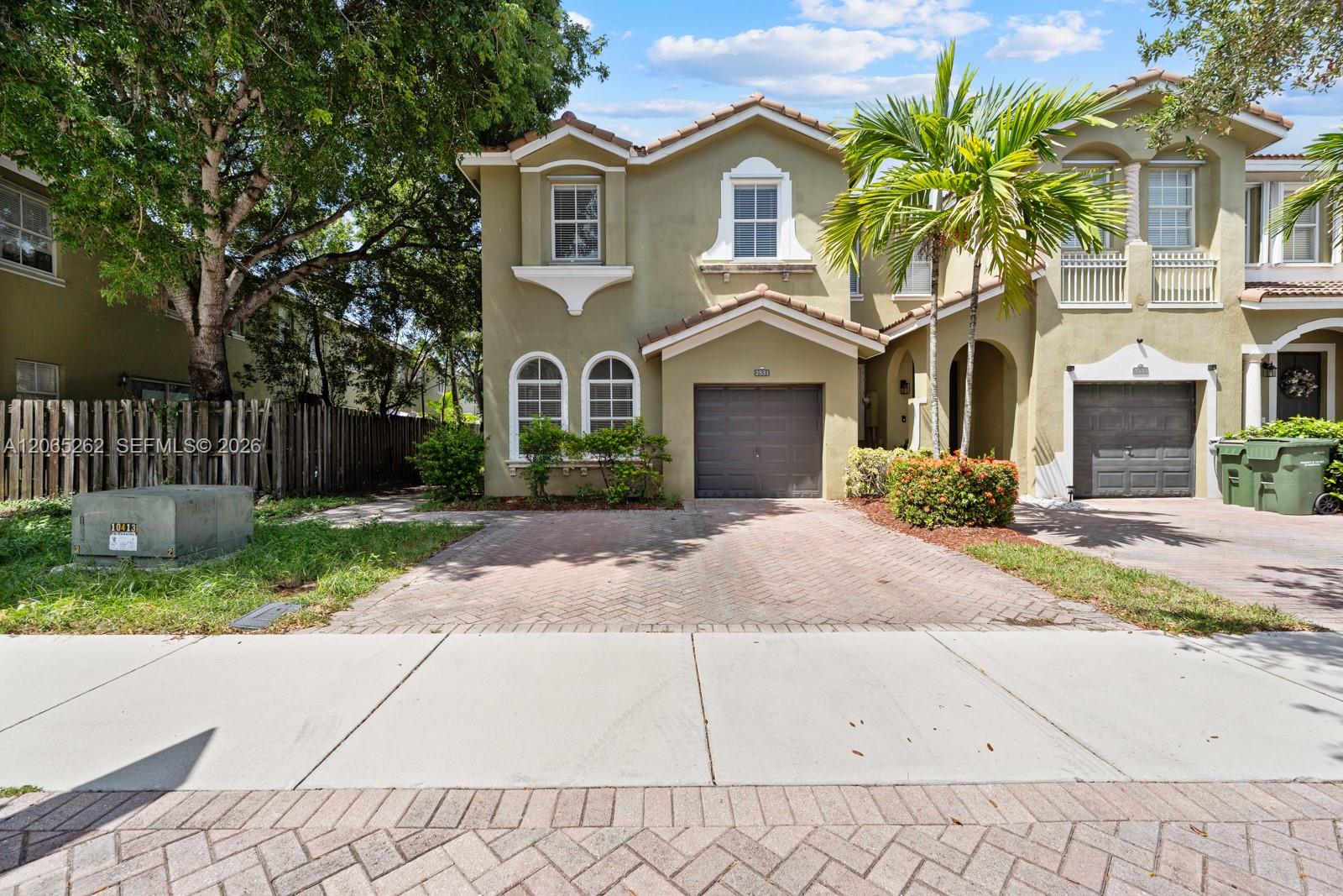 2531 SE 15th Ct - 2531 SE 15th Ct, Homestead, FL 33035 Luxury Property | Jose Angel Pina