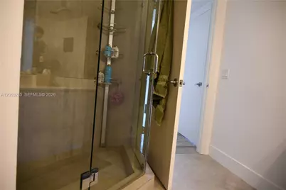 1000 E Island Blvd #303, Aventura, FL 33160 - Photo 13
