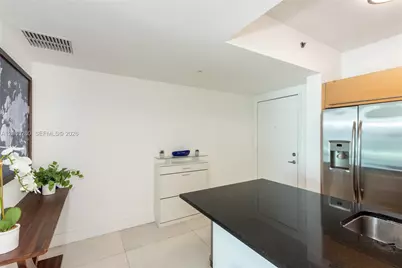 950 Brickell Bay Dr #3904, Miami, FL 33131 - Photo 13