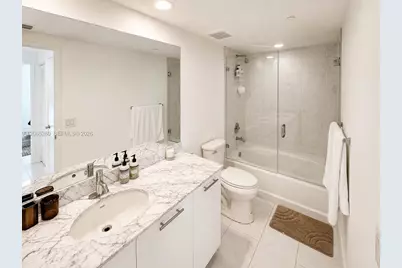950 Brickell Bay Dr #3904, Miami, FL 33131 - Photo 21
