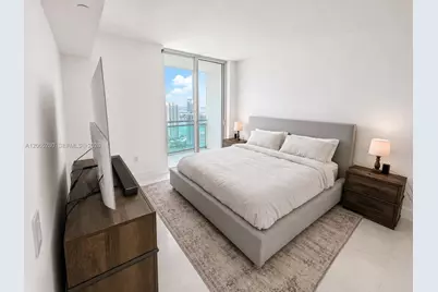 950 Brickell Bay Dr #3904, Miami, FL 33131 - Photo 13