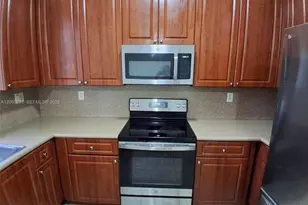 1522 SE 24th Ct, Homestead, FL 33035 - Photo 11