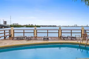 7845 NE Bayshore Ct, Miami, FL 33138 - Photo 17