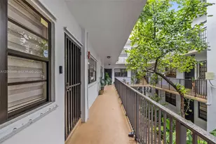 7845 NE Bayshore Ct, Miami, FL 33138 - Photo 27