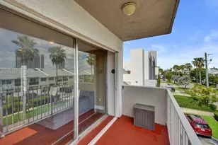 3716 NE 168th St, North Miami Beach, FL 33160 - Photo 33
