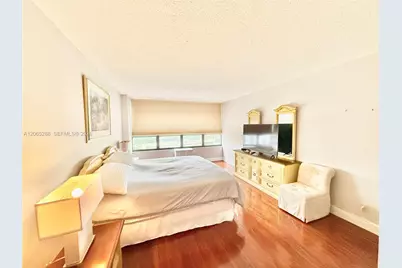 600 Three Islands Blvd #1107, Hallandale Beach, FL 33009 - Photo 11