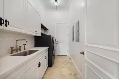 8111 SW 178th St, Palmetto Bay, FL 33157 - Photo 33