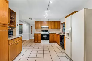 11624 SW 93rd St, Miami, FL 33176 - Photo 9