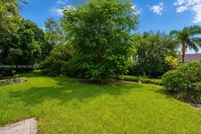 11624 SW 93rd St, Miami, FL 33176 - Photo 47