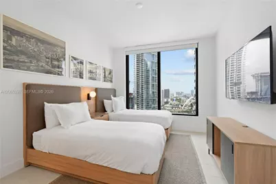 159 NE 6th St #2415, Miami, FL 33132 - Photo 19