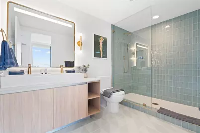 159 NE 6th St #2415, Miami, FL 33132 - Photo 17