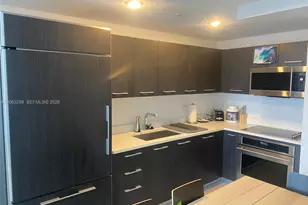 45 SW 9th St, Miami, FL 33130 - Photo 29