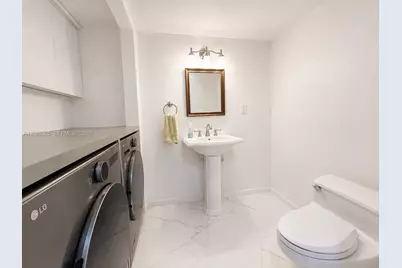 3600 Mystic Pointe Dr #1715, Aventura, FL 33180 - Photo 11