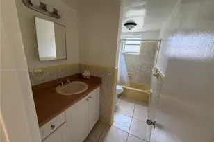 16150 NE 19th Ct, North Miami Beach, FL 33162 - Photo 5