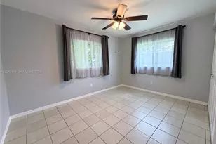 5101 SW 127th Pl, Miami, FL 33175 - Photo 15