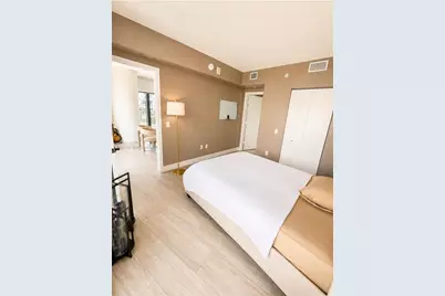 121 NE 34th St #904, Miami, FL 33137 - Photo 7