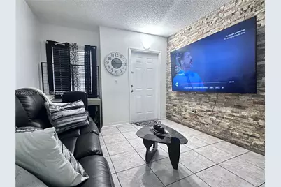 4689 NW 9th St #109, Miami, FL 33126 - Photo 5