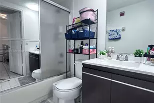 4689 NW 9th St, Miami, FL 33126 - Photo 13