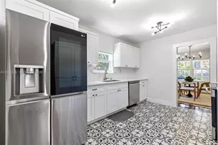 7121 SW 63rd Ave, South Miami, FL 33143 - Photo 11