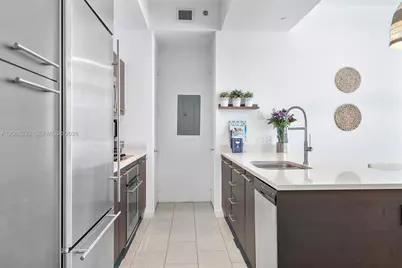 55 SE 6th St #4305, Miami, FL 33131 - Photo 15