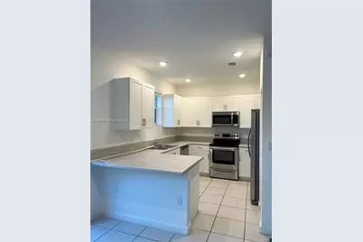 1211 SE 27th Ter, Homestead, FL 33035 - Photo 3