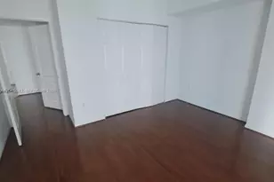 5091 NW 7th St, Miami, FL 33126 - Photo 7